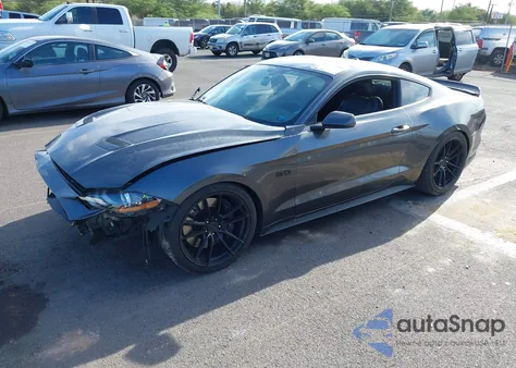 2018 Ford Mustang Gt Premium z USA, uszkodzony, nr VIN 1FA6P8CF1J5109257